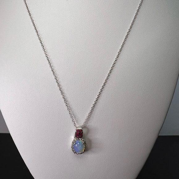 Ethiopian opal, ruby and zircon pendant and chain in platinum over sterling - Picture 4 of 14